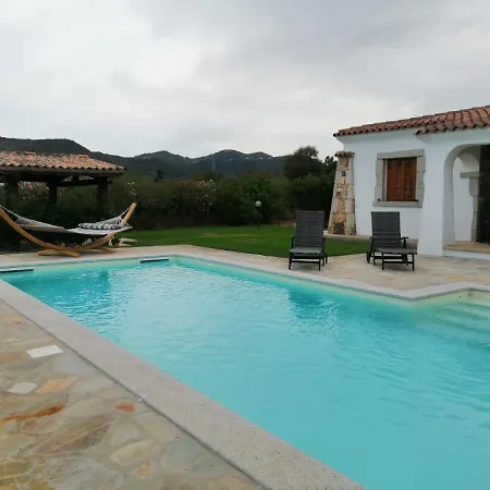 Casa Noah- Fur Familien Geeignet Holiday home Budoni